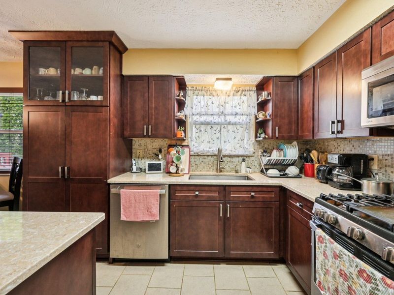 6841 Riverside Glen Court, Dublin, OH 43017 Photo 5