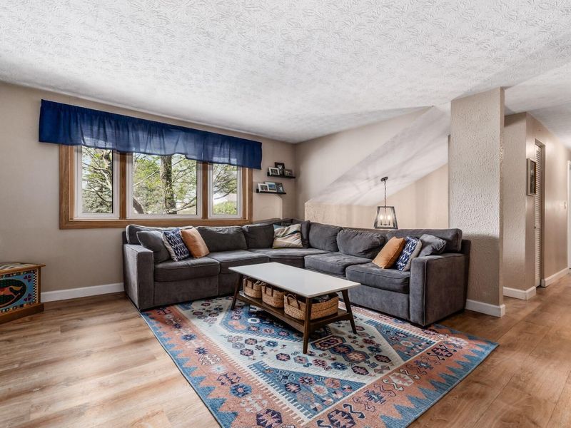 4051 Cypress Avenue, Grove City, OH 43123 Photo 3