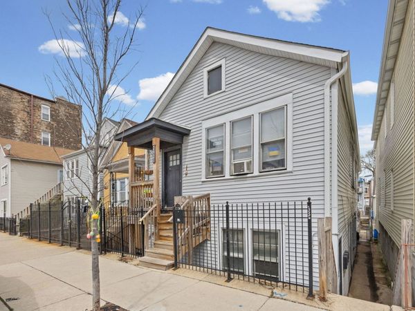 2921 S Bonfield Street , Chicago, IL 60608