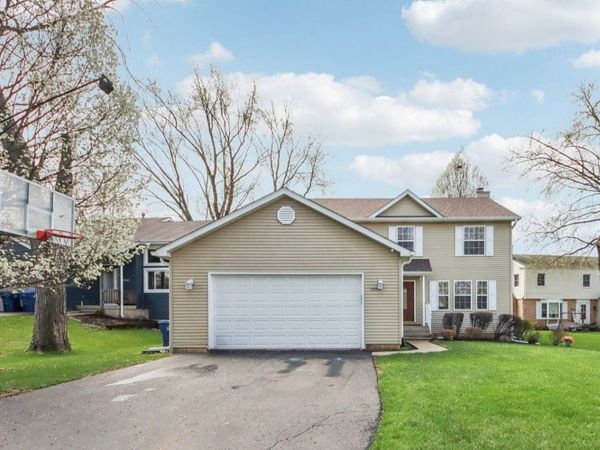 25241 W Entrance Drive , Lake Villa, IL 60046