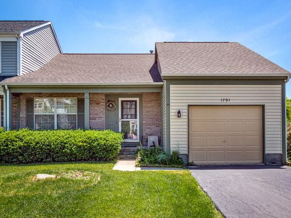 1791 BARNHILL Drive , Mundelein, IL 60060