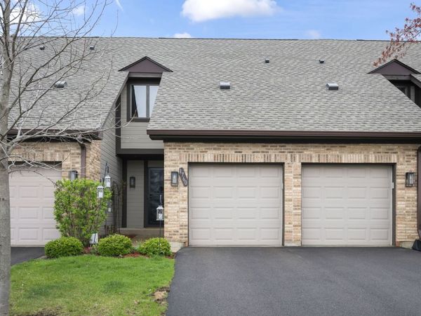 1760 Pebble Beach Drive , Hoffman Estates, IL 60169