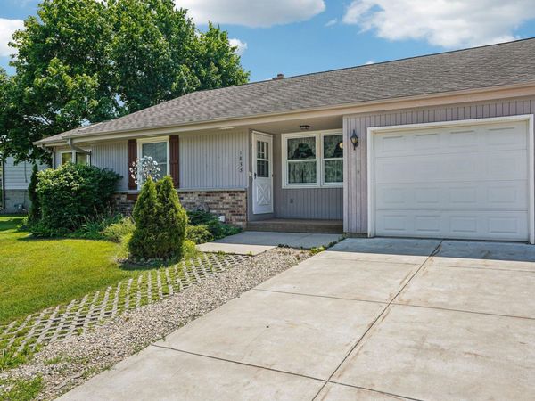 1833 Hilltop Dr, West Bend, WI 53095