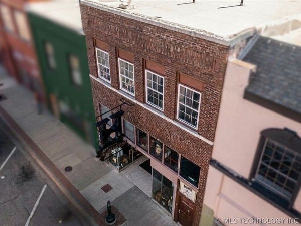 407 W Will Rogers Boulevard , Claremore, OK 74017