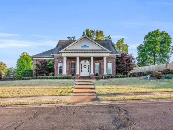 102 Cypress Point, Starkville, MS 39759