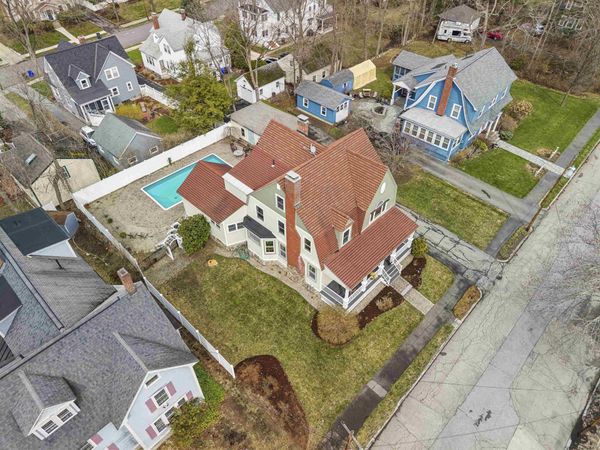 944 Chestnut Street, Manchester, NH 03104