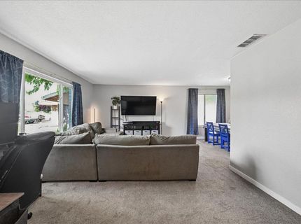 1221 Rudger Way, Sacramento, CA 95833 Photo