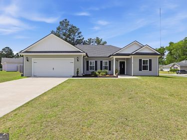 65 Kayton Ct, Pembroke, GA 31321