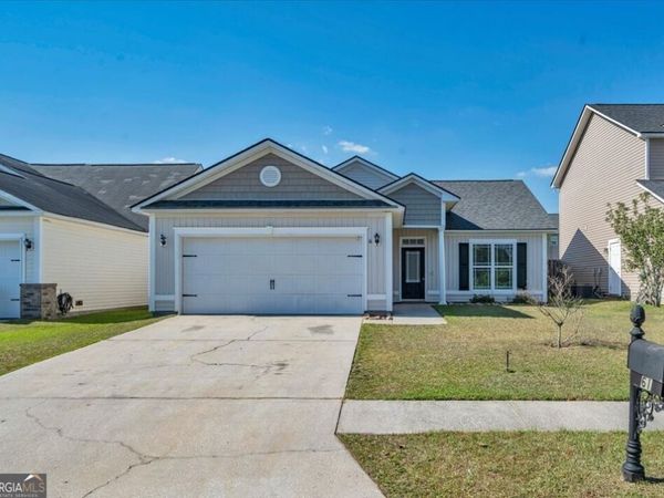 61 Chapel Lake N, Savannah, GA 31419