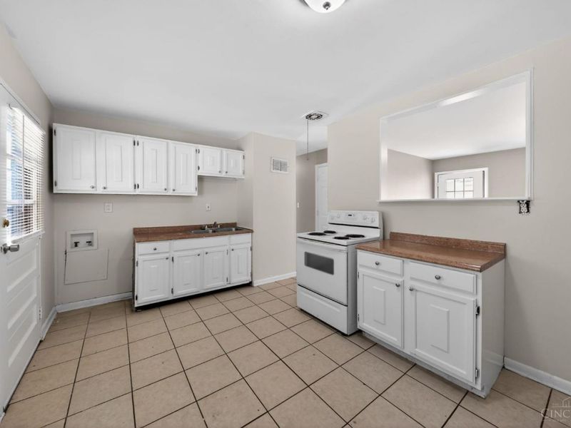 3192 Elkhorn Drive, Colerain Township, OH 45251 Photo 9