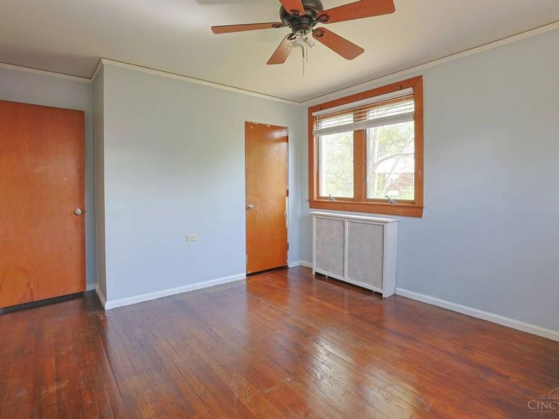 22 Avenell Lane, Greenhills, OH 45218 Photo 11