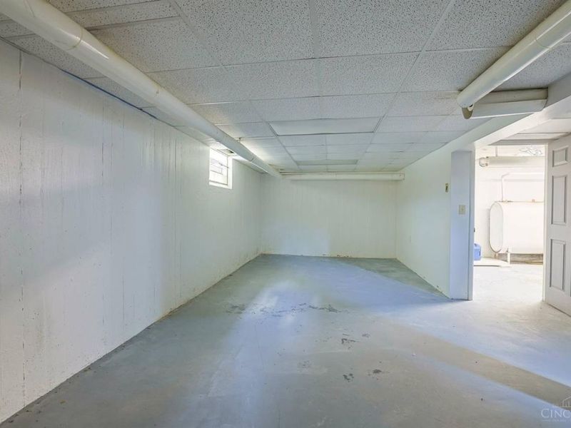 22 Avenell Lane, Greenhills, OH 45218 Photo 15