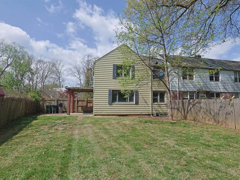 22 Avenell Lane, Greenhills, OH 45218 Photo 23