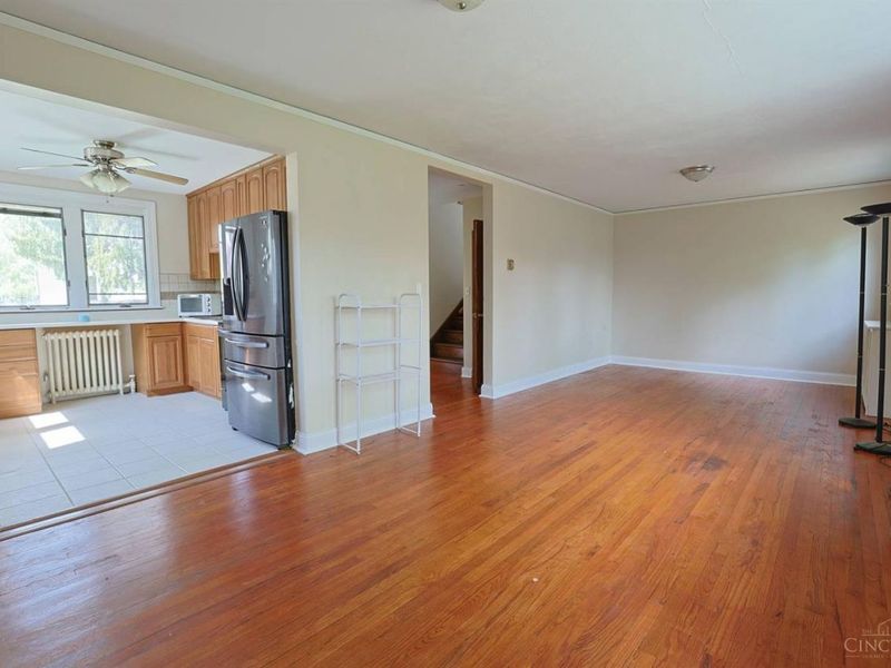 22 Avenell Lane, Greenhills, OH 45218 Photo 6