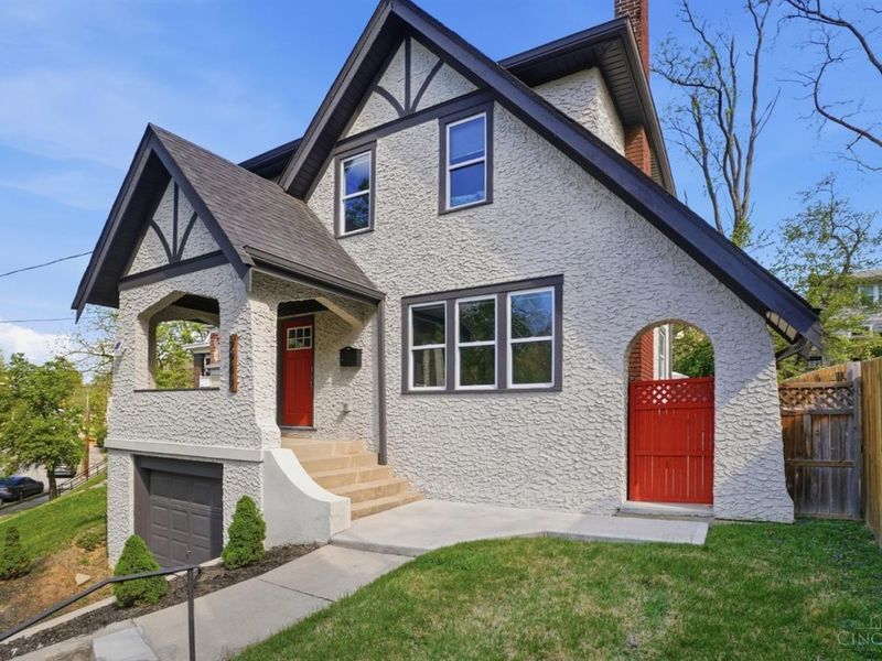 2986 Linwood Avenue, Cincinnati, OH 45208 Photo 2