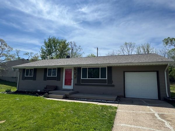 221 Chamberlin Drive, Hamilton, OH 45013