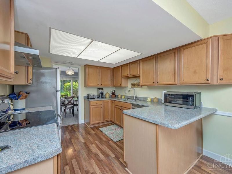 8308 Coppernail Way, West Chester, OH 45069 Photo 8