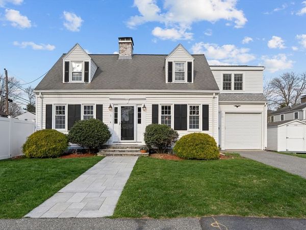 5 Putnam Rd, Arlington, MA 02474