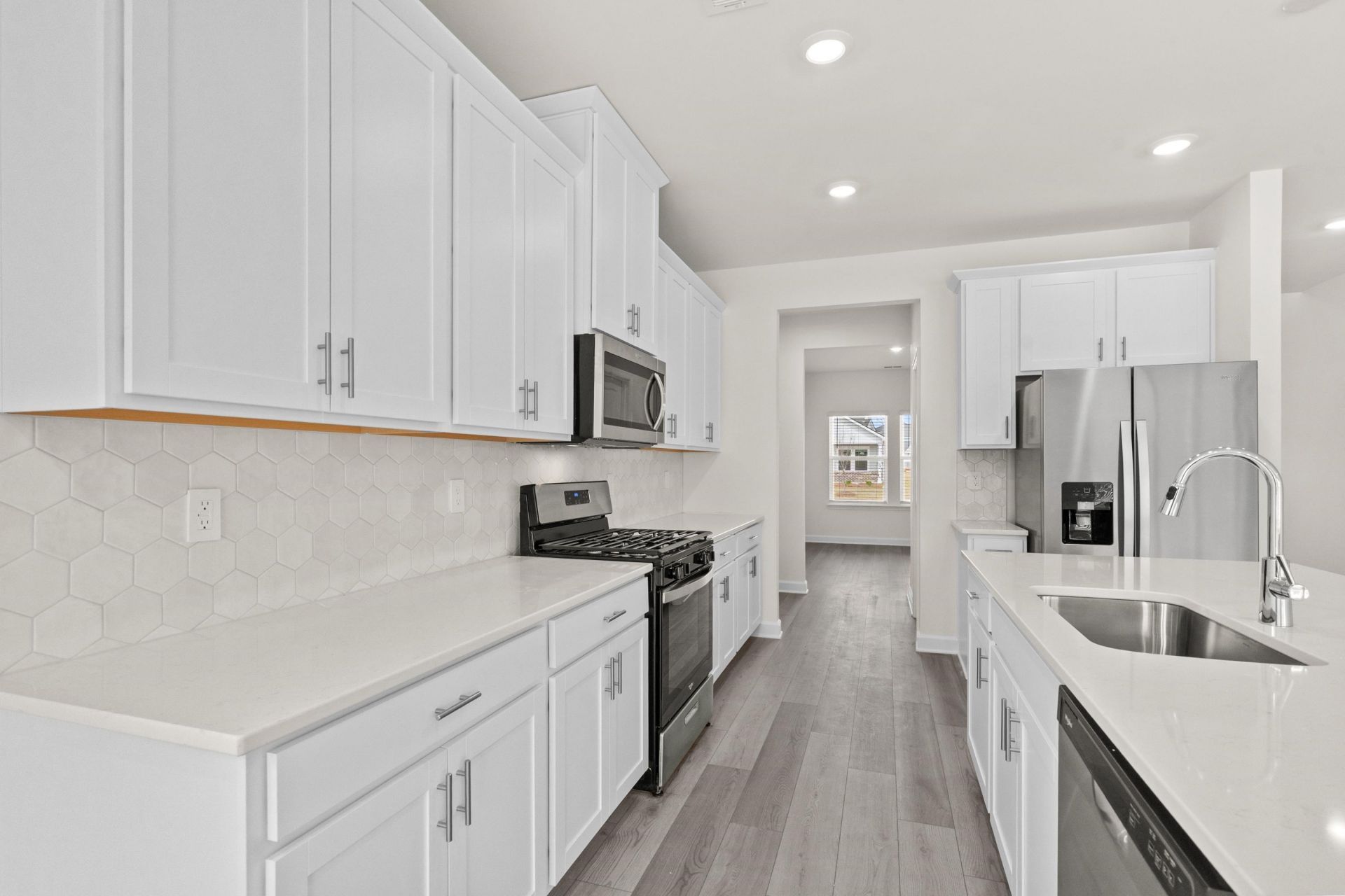 997 Lauryn Oak Loop Photo 14