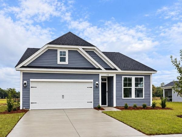 176 River Birch Dr., Loris, SC 29569