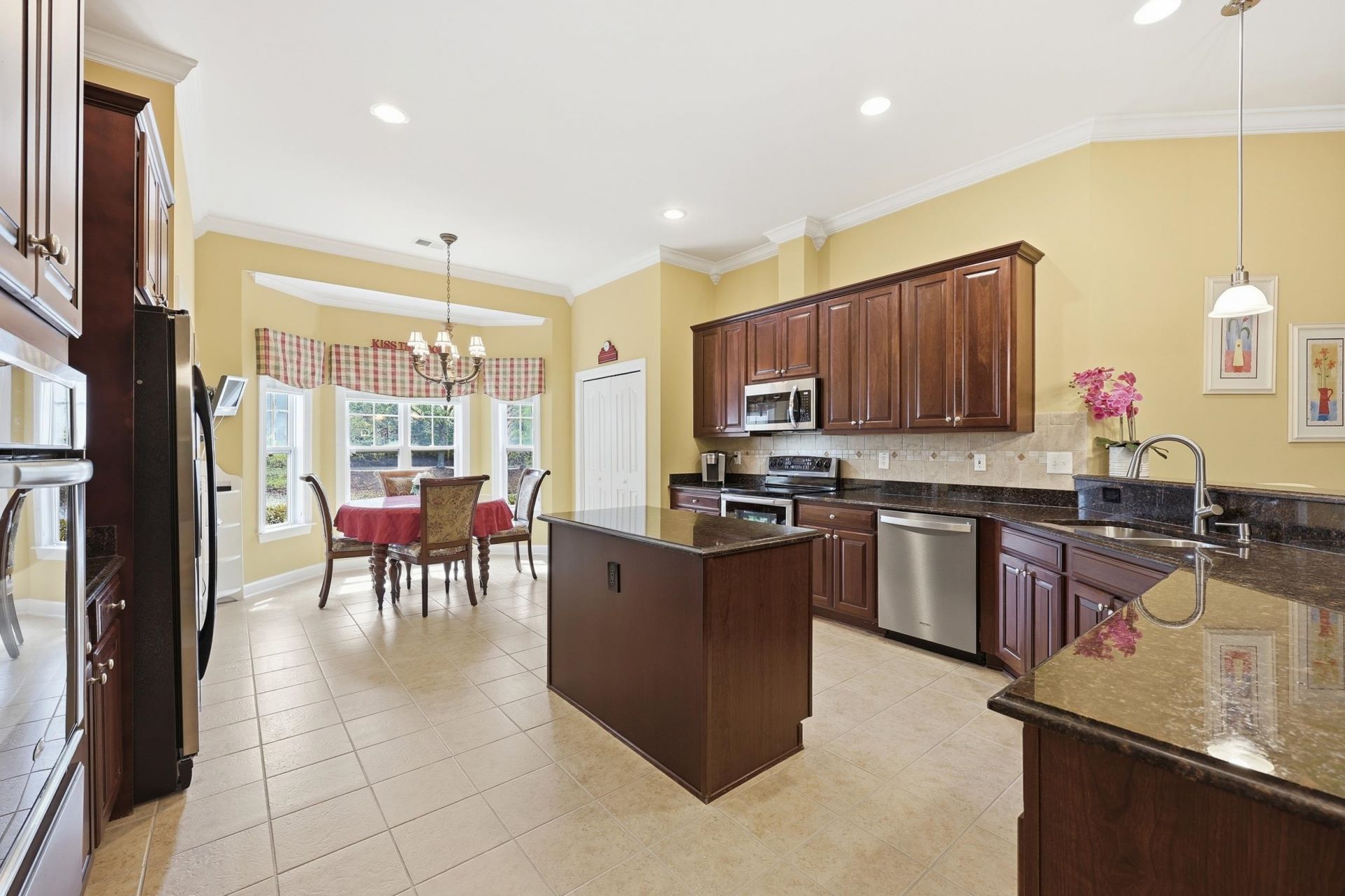 4608 Grovecrest Circle Photo 27