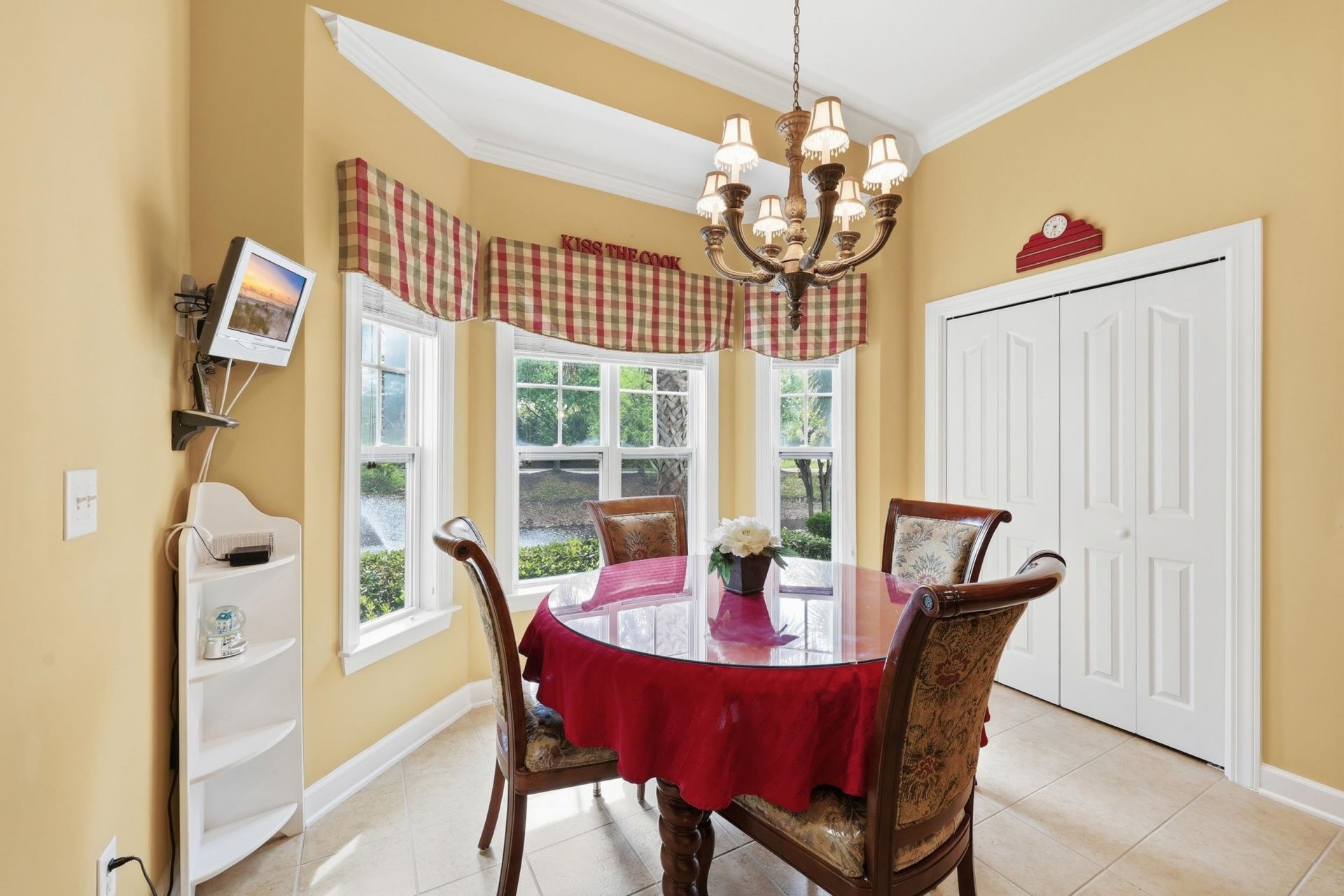 4608 Grovecrest Circle Photo 33