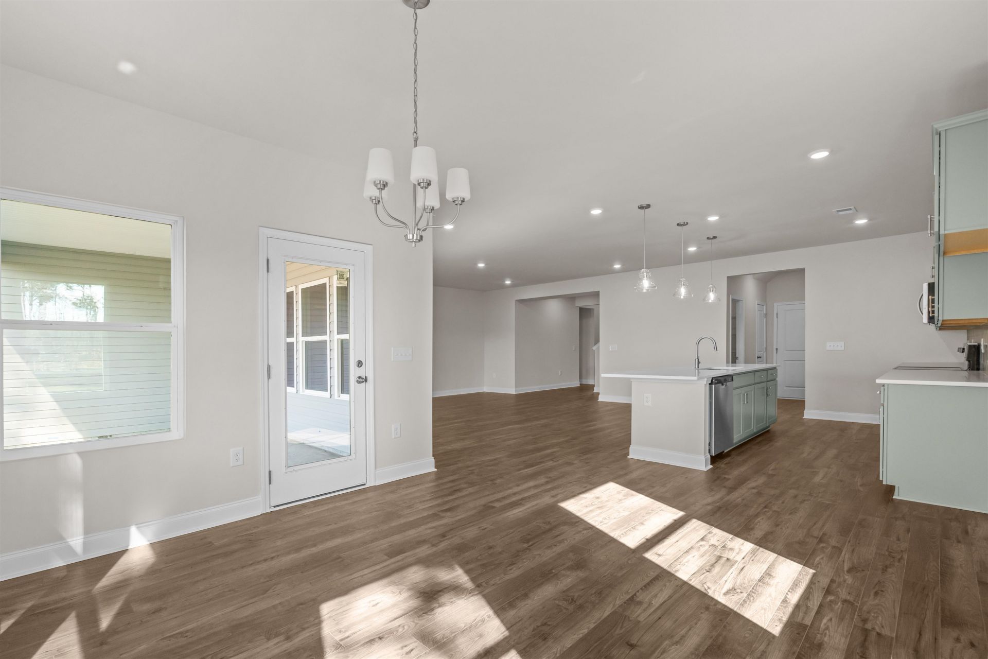 144 Furnies Place Photo 19