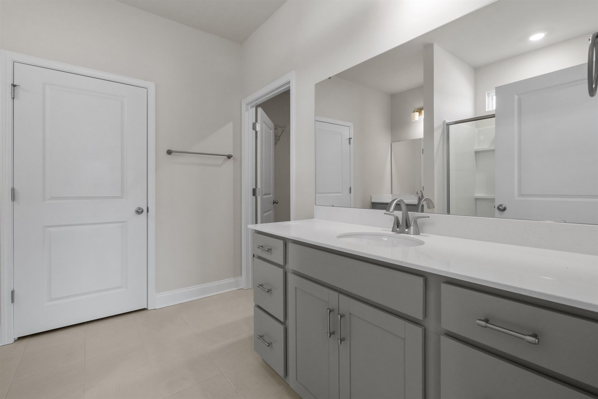 144 Furnies Place Photo 23