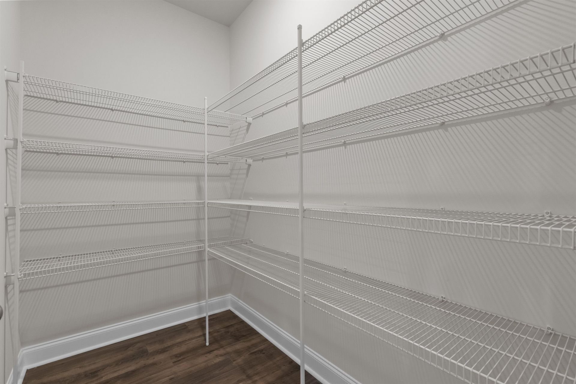 144 Furnies Place Photo 33