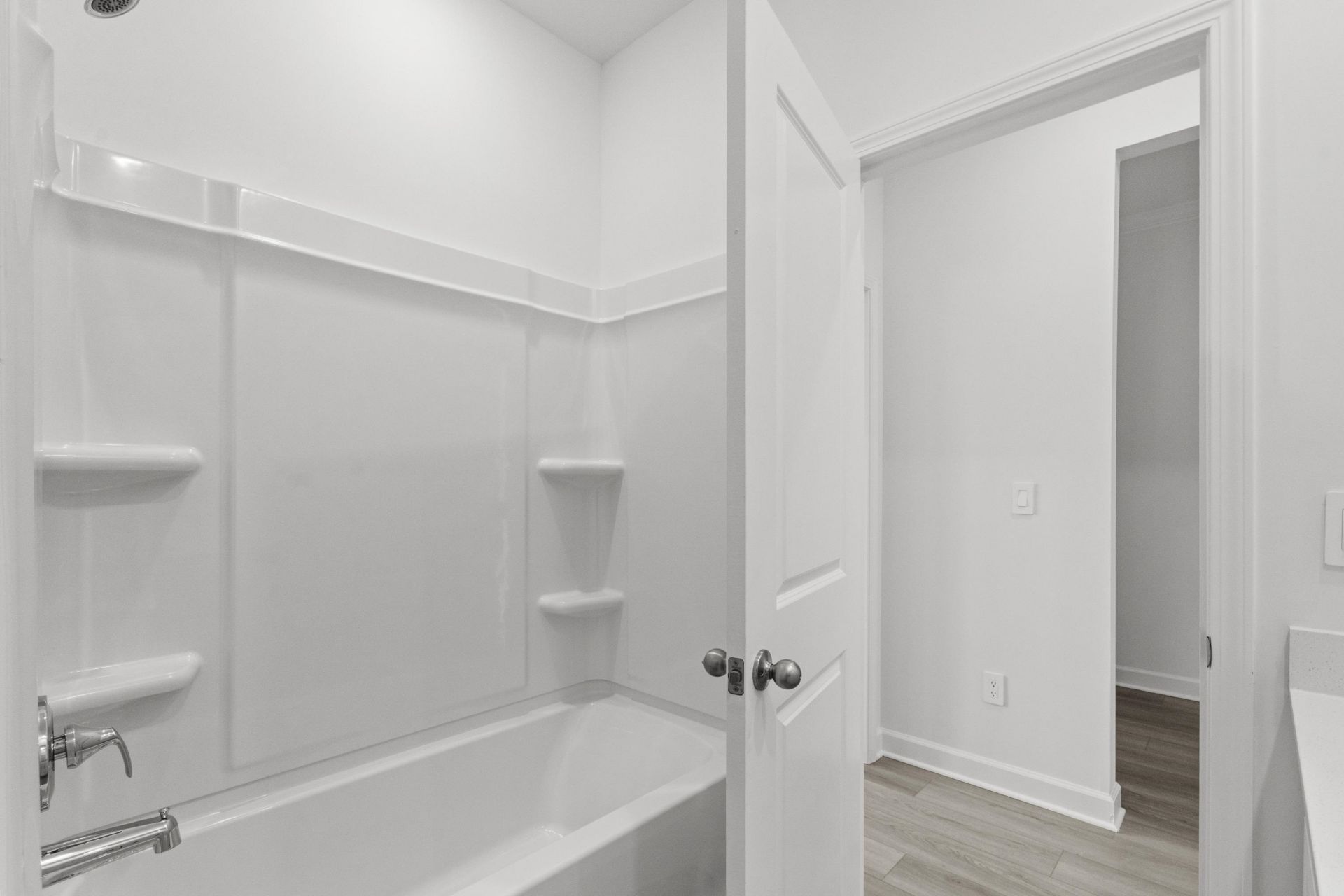 1001 Lauryn Oak Loop Photo 29