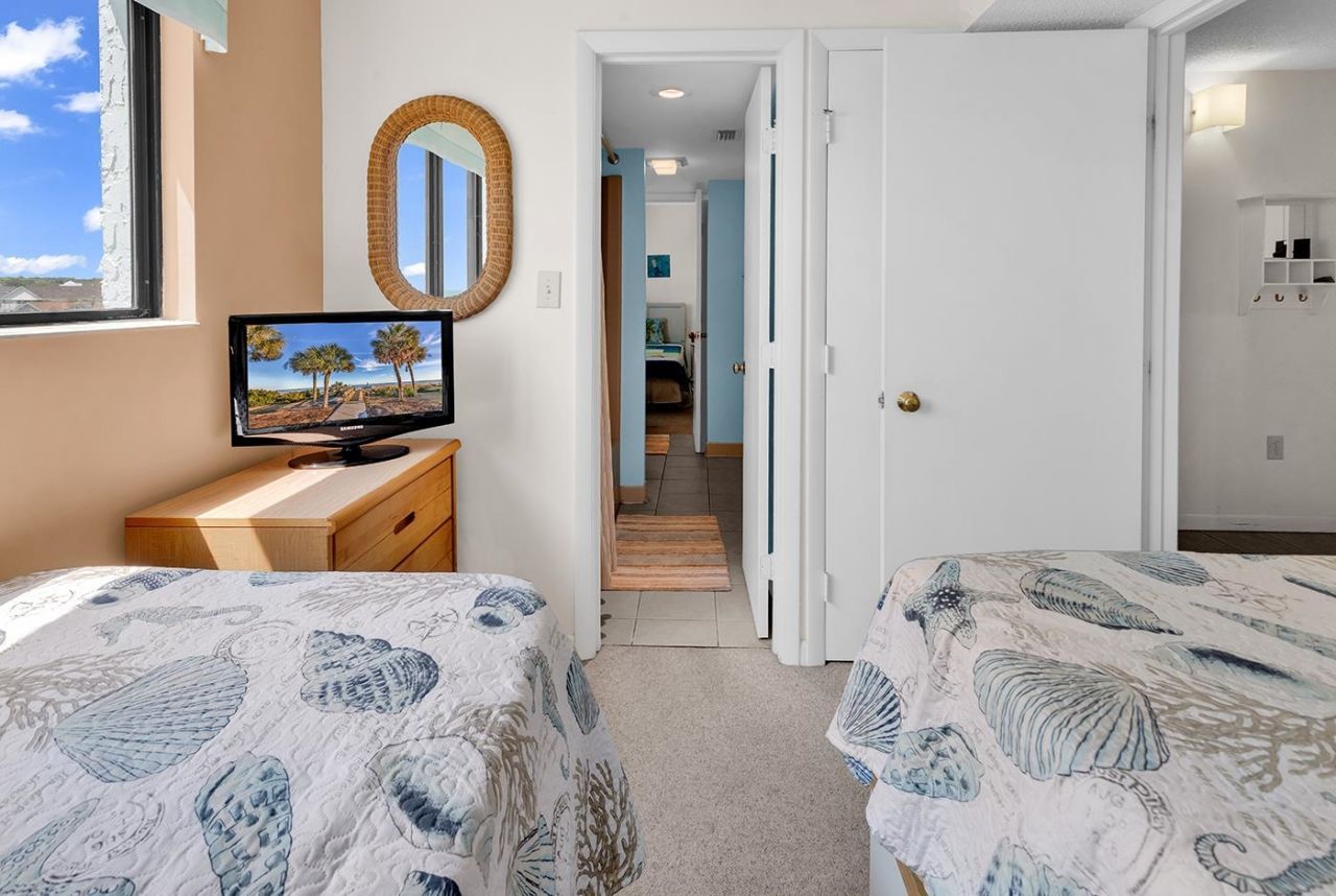 4619 South Ocean Blvd. Photo 18