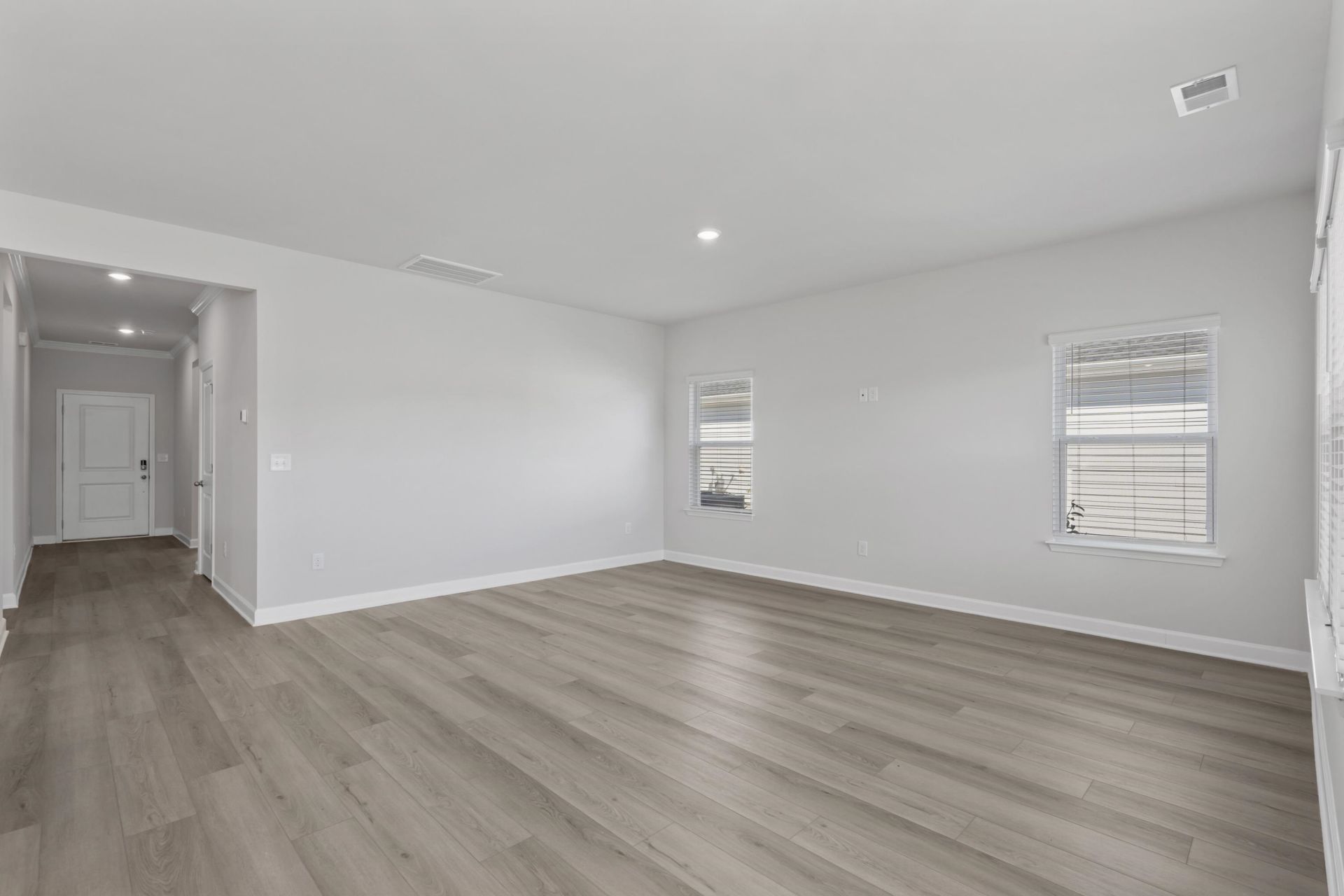 1009 Lauryn Oak Loop Photo 10