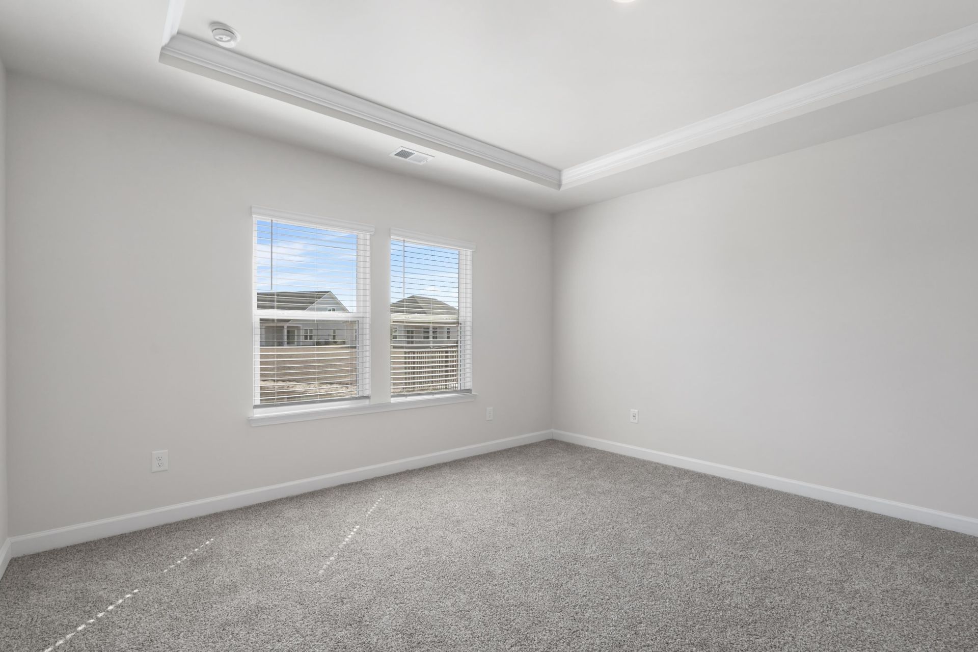 1009 Lauryn Oak Loop Photo 18