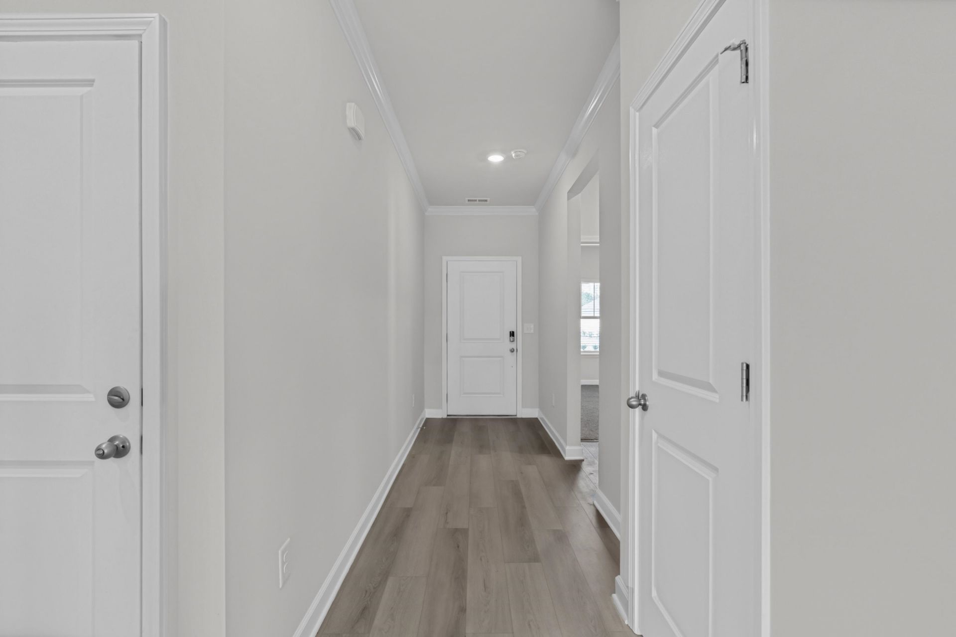 1009 Lauryn Oak Loop Photo 7