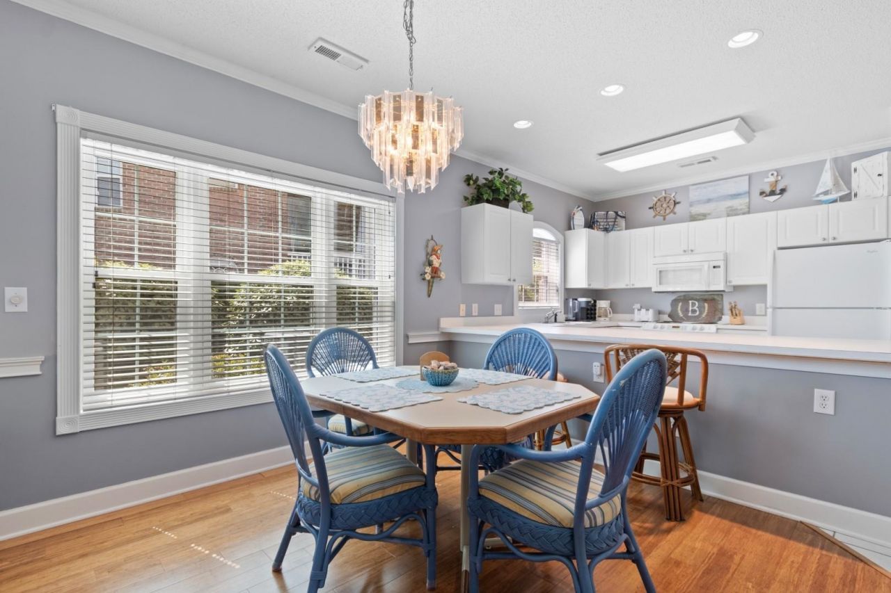 4161 Hibiscus Dr. Photo 10