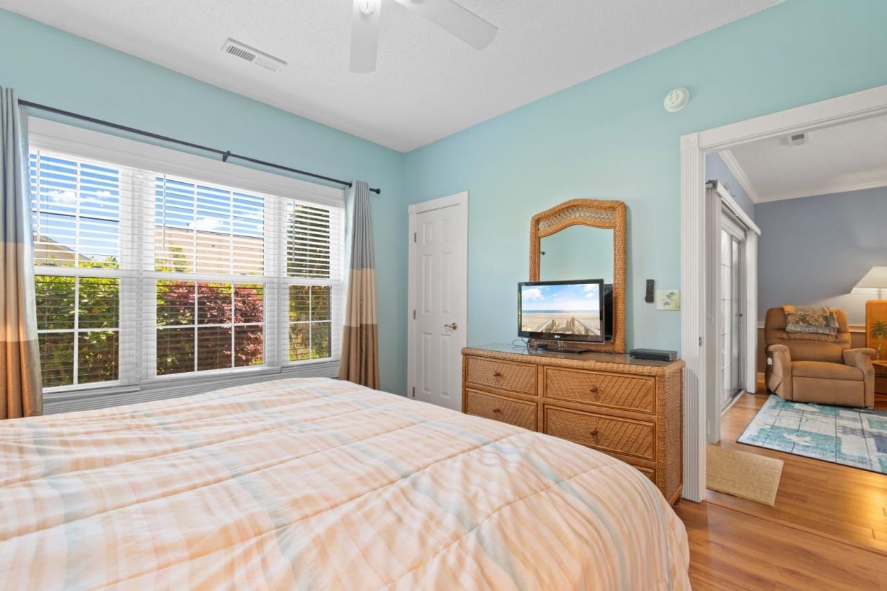 4161 Hibiscus Dr. Photo 17