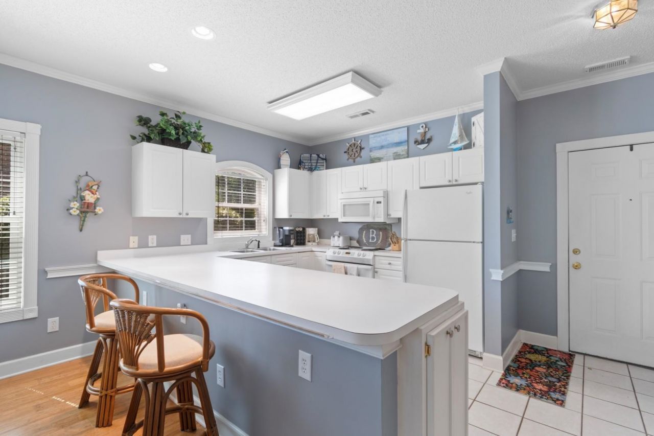 4161 Hibiscus Dr. Photo 9