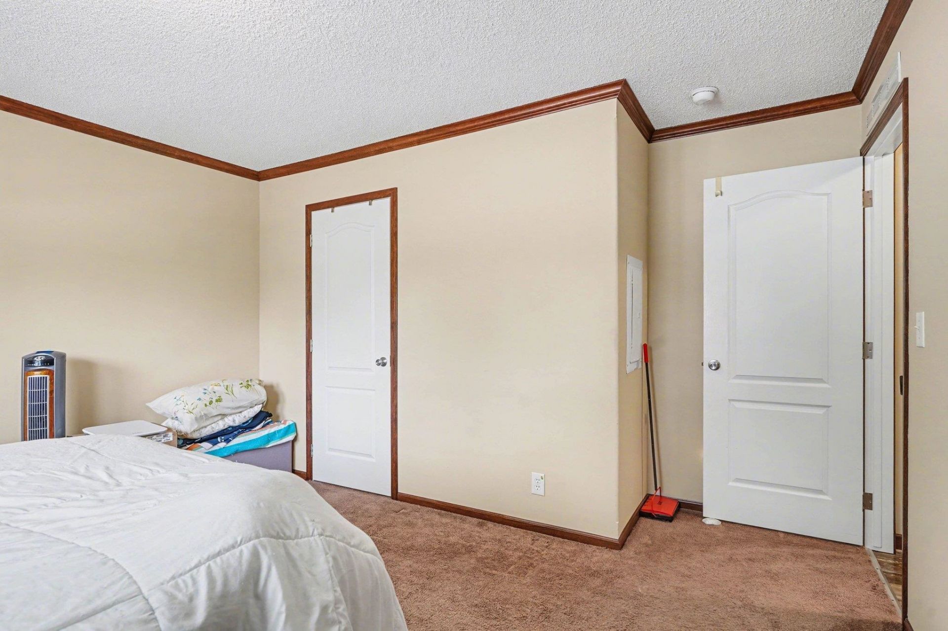 966 Periwinkle Pl. Photo 17