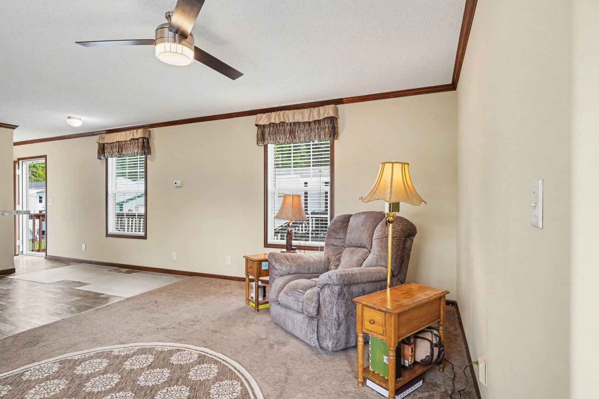 966 Periwinkle Pl. Photo 7