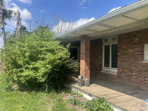 5890 W 300 S Street, Anderson, IN 46011