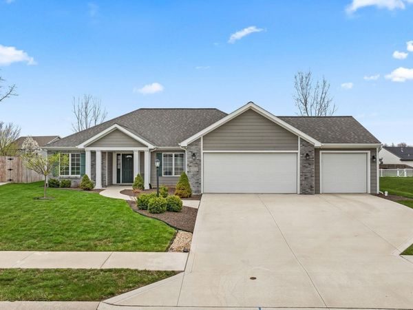 13222 Talon's Reach Boulevard, Fort Wayne, IN 46845