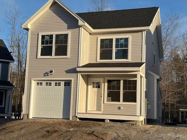 29 Baxter Lane, Unit 8, Gorham, ME 04038