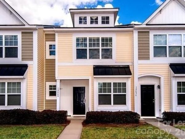 12660 Persimmon Tree Drive , Charlotte, NC 28273