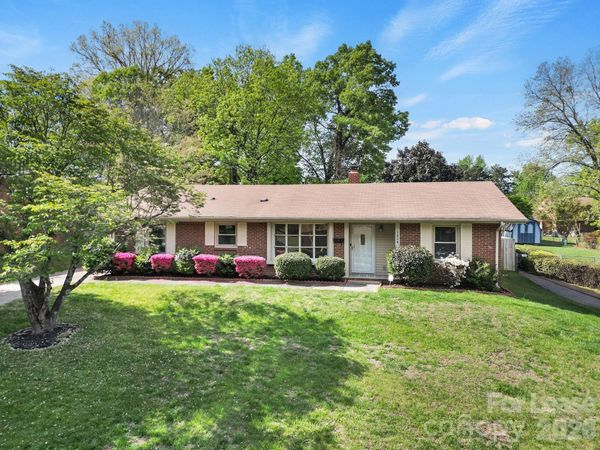 1424 Standish Place , Charlotte, NC 28216