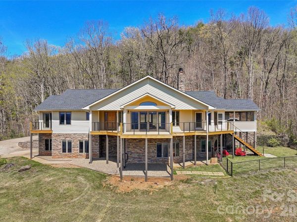 151 Kerr Road , Leicester, NC 28748