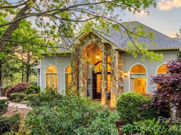 556 Quail Ridge Boulevard , Lake Lure, NC 28746