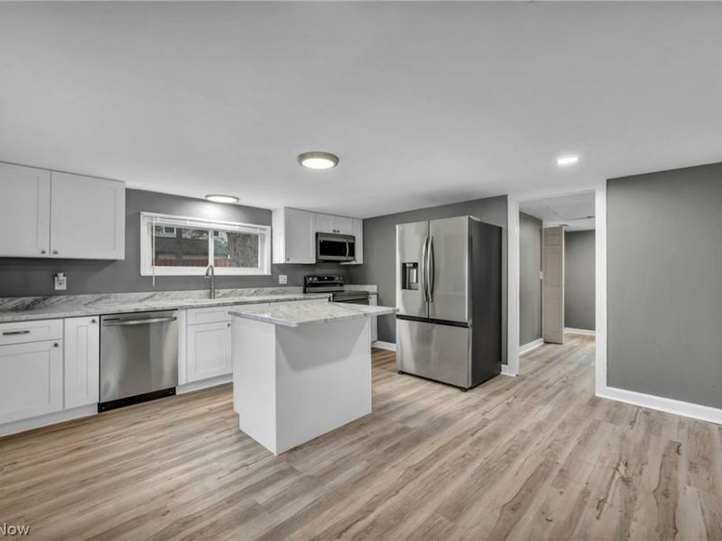 6171 Lee Road, North Ridgeville, OH 44039 Photo 12