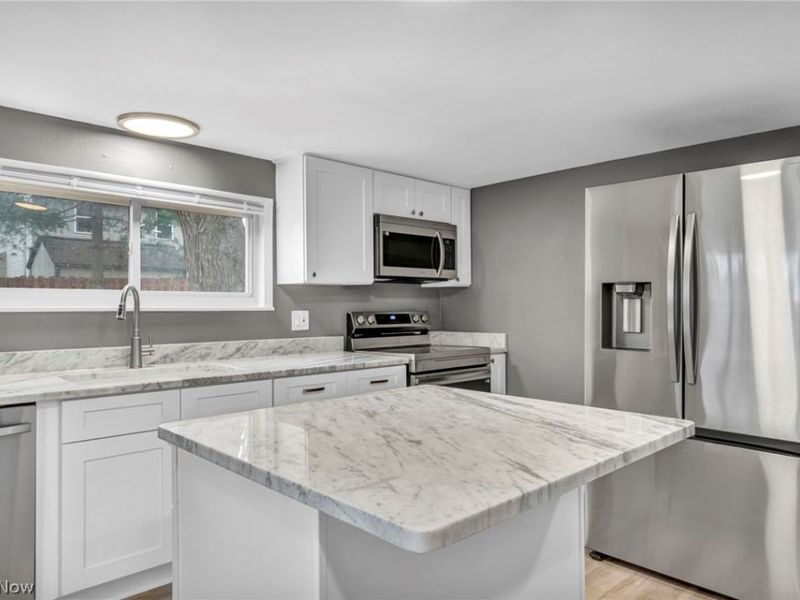 6171 Lee Road, North Ridgeville, OH 44039 Photo 14