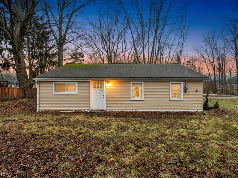 6171 Lee Road, North Ridgeville, OH 44039 Photo 3