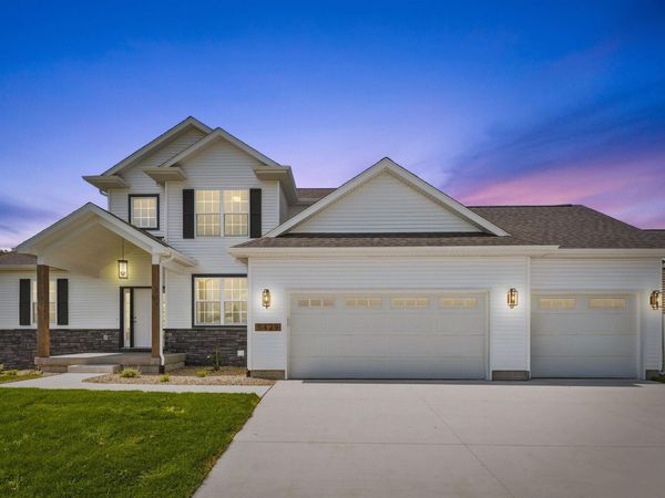 5429 Fernwood Drive, Cedar Falls, IA 50613